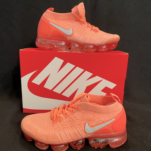 Nike Shoes - Nike Women’s Air Vapormax Flyknit 2
"Crimson Pulse” Sz 6.5
